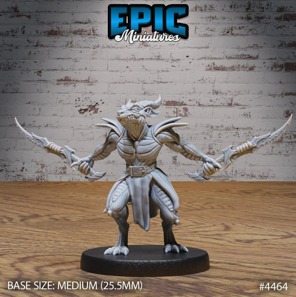 Kobold Kobold 4471 front DND miniature Deep Dark Caves 16k resin
