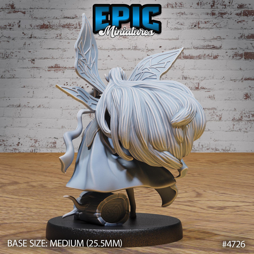 Female Fey Adventurer Option #4726 back DND miniature Old Fables 16k resin