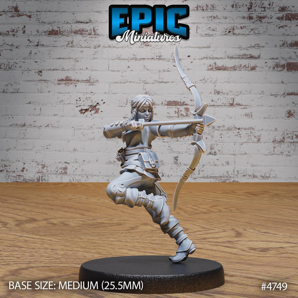 Hunter Girl Option #4750 front DND miniature Old Fables 16k resin