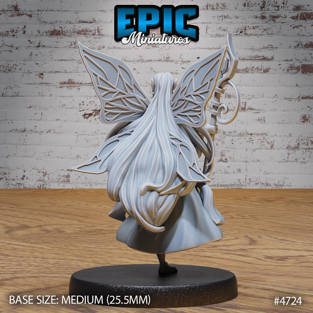 Female Fey Adventurer Option #4724 back DND miniature Old Fables 16k resin