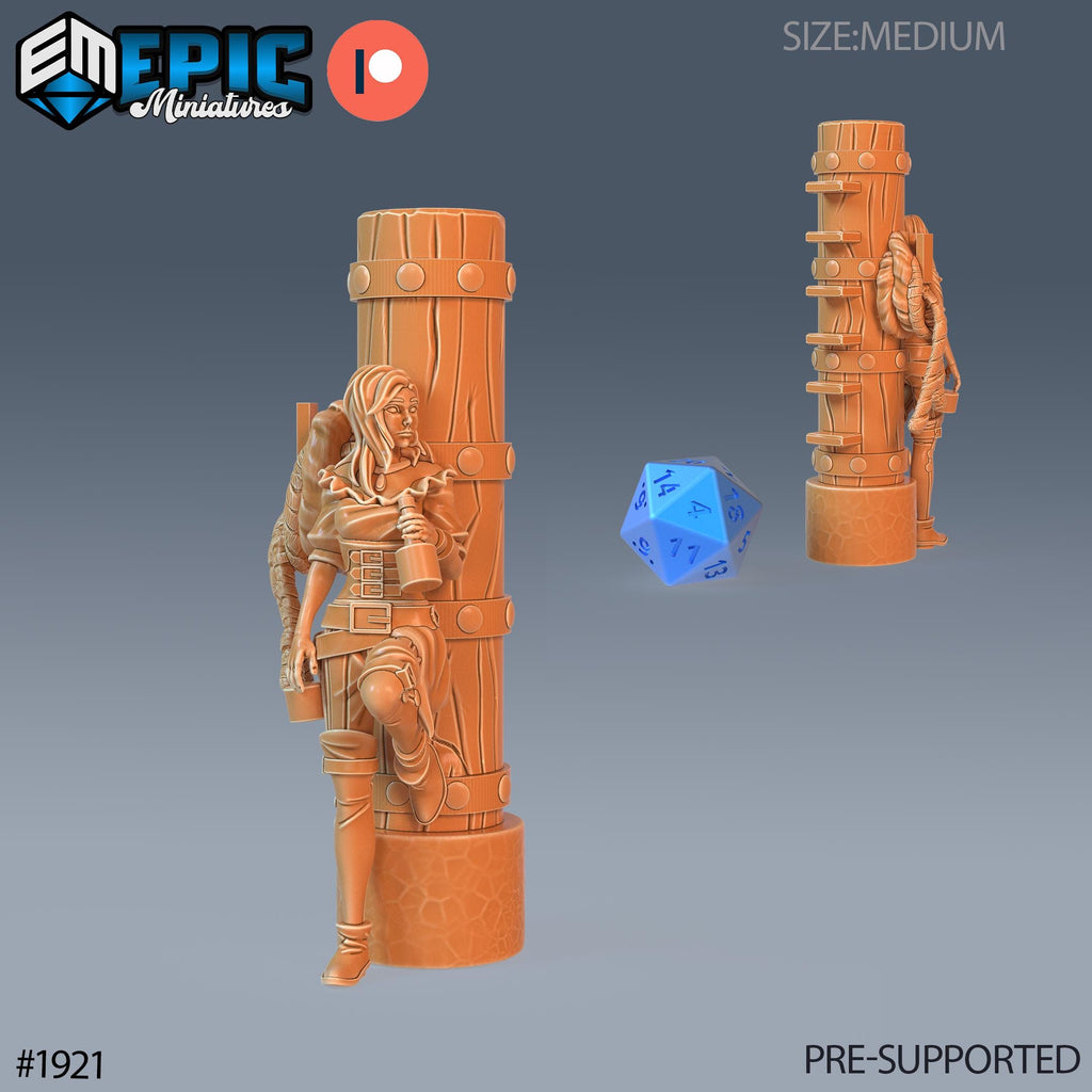 Pirate Female Option #1921 front DND miniature Treasure Hunt 16k resin
