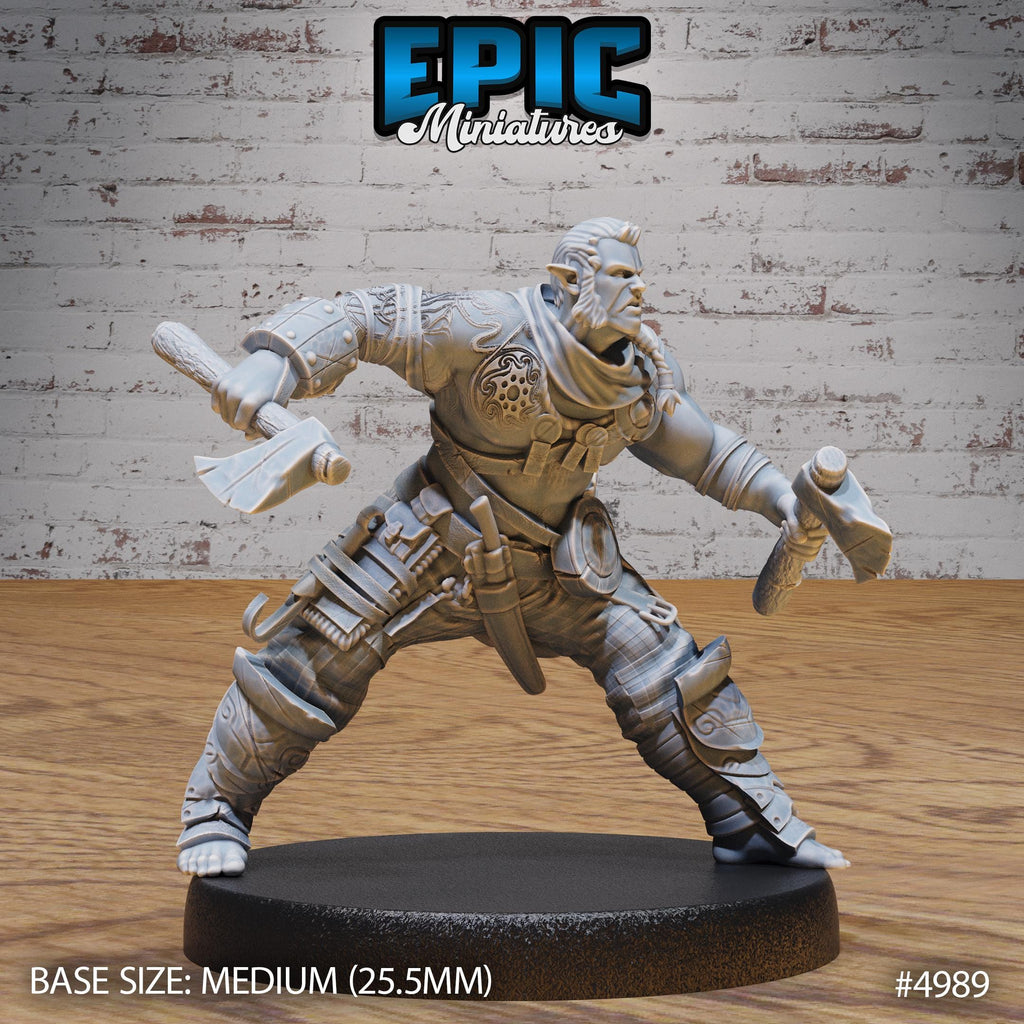 Half Orc Adventurer Option #4989 front DND miniature Savage Attack 16k resin