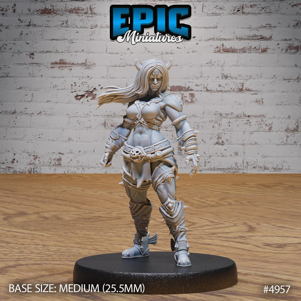 Orc Tiefling Female Option #4957 front DND miniature Savage Attack 16k resin