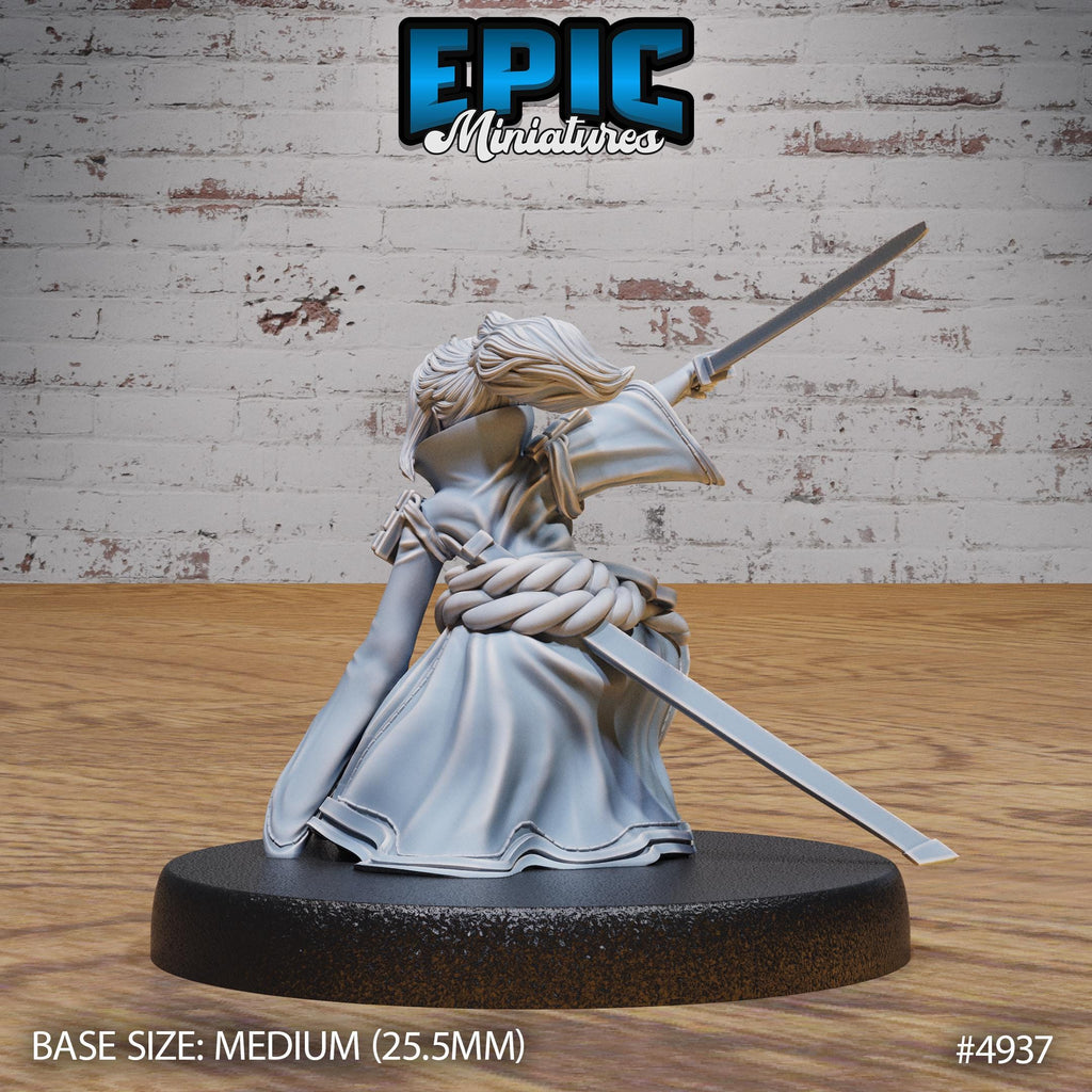 Samurai Woman Option #4937 back DND miniature Legends of the East 16k resin