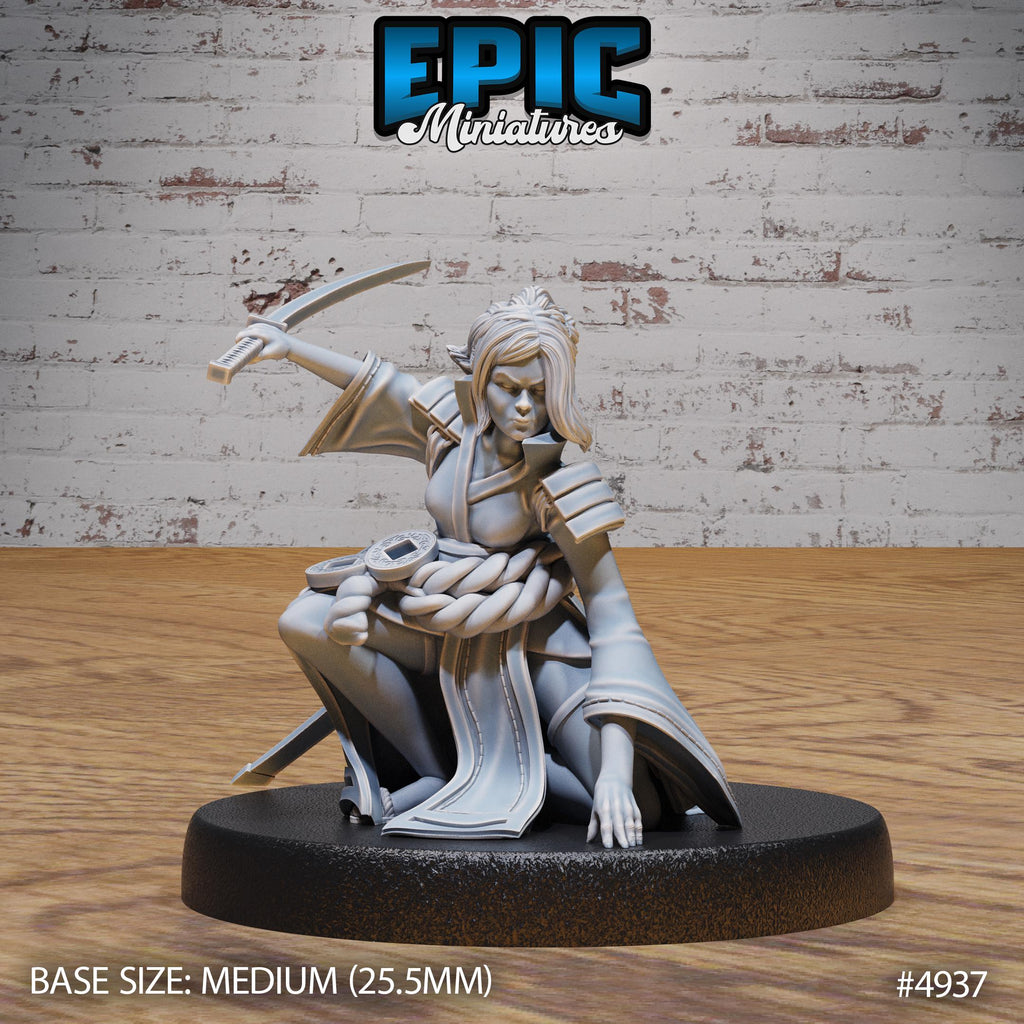 Samurai Woman Option #4937 front DND miniature Legends of the East 16k resin