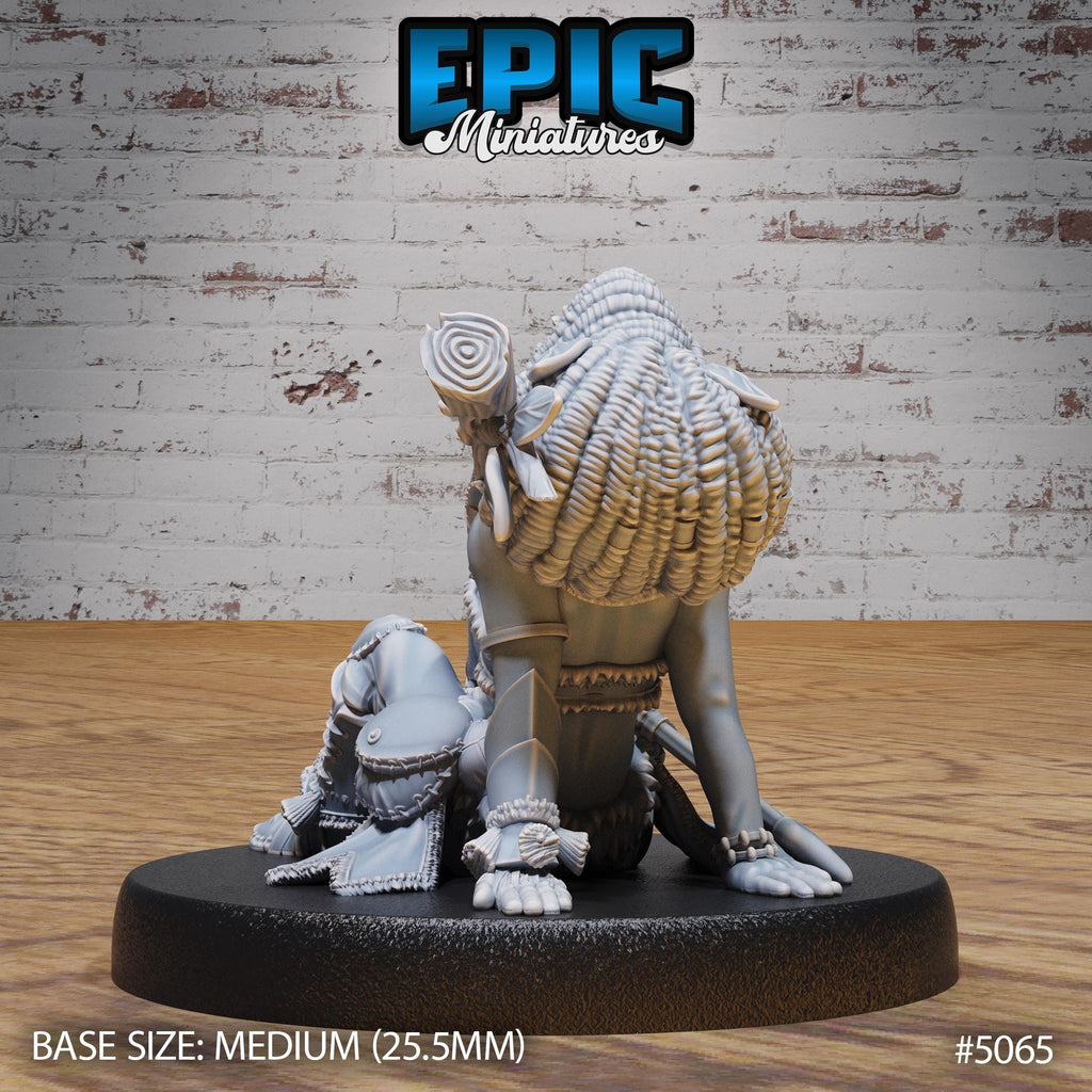 Halfling Druid Female Option #5065 back DND miniature Halfling Meadows 16k resin