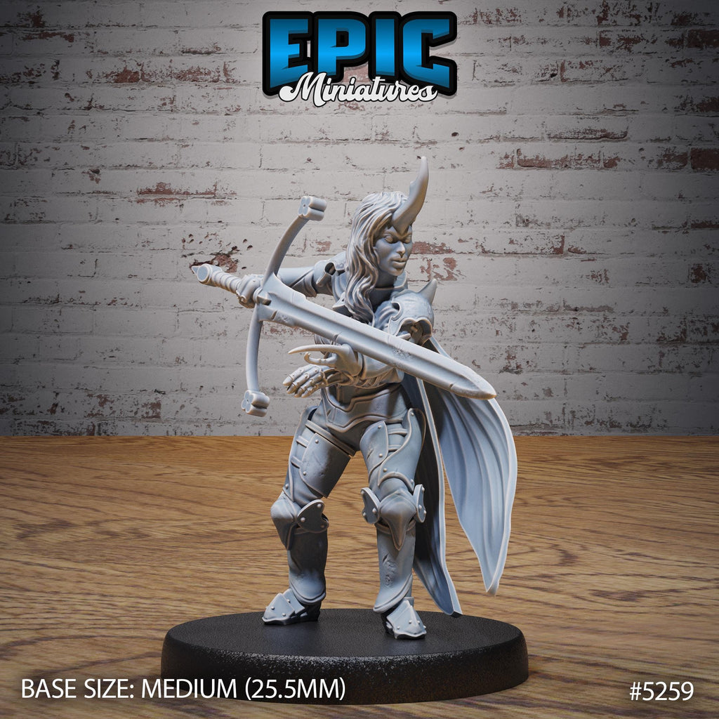 Insect Knight Lady Panther 3 v2 front DND miniature Ancient Nature 16k resin