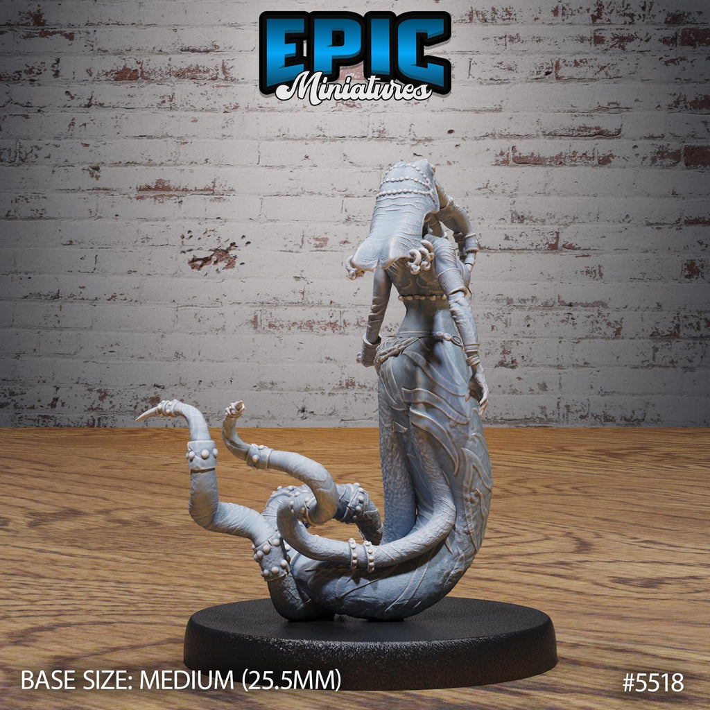 Deepmaid Option #5518 back DND miniature Deep Sea Mysteries 16k resin