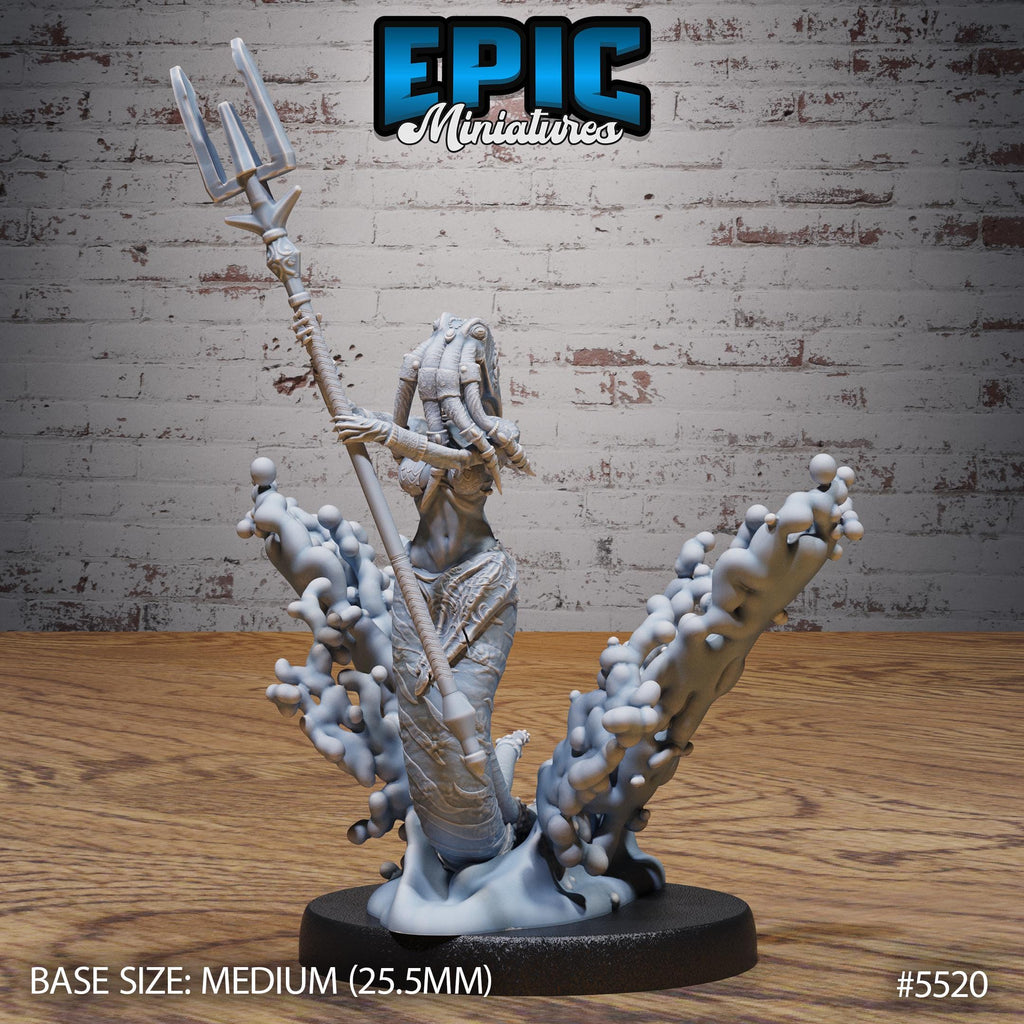 Deepmaid Option #5520 front DND miniature Deep Sea Mysteries 16k resin