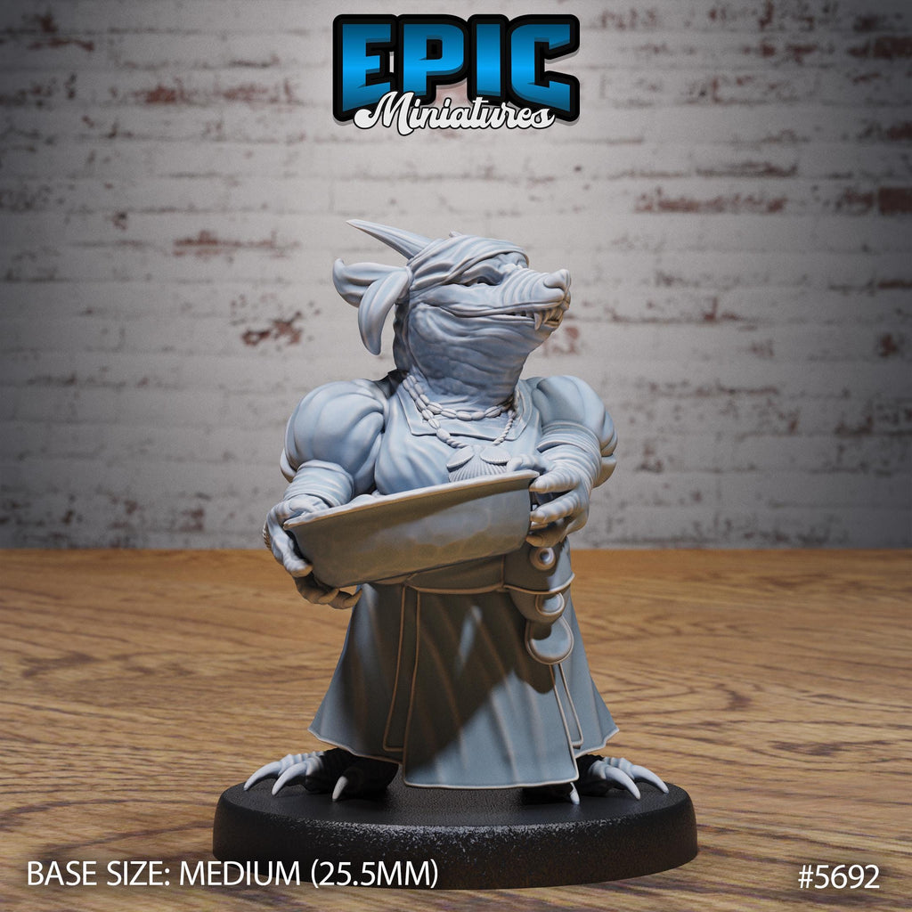 Mama Kobold Maid Option #5692 front DND miniature Dragon Hunt 16k resin