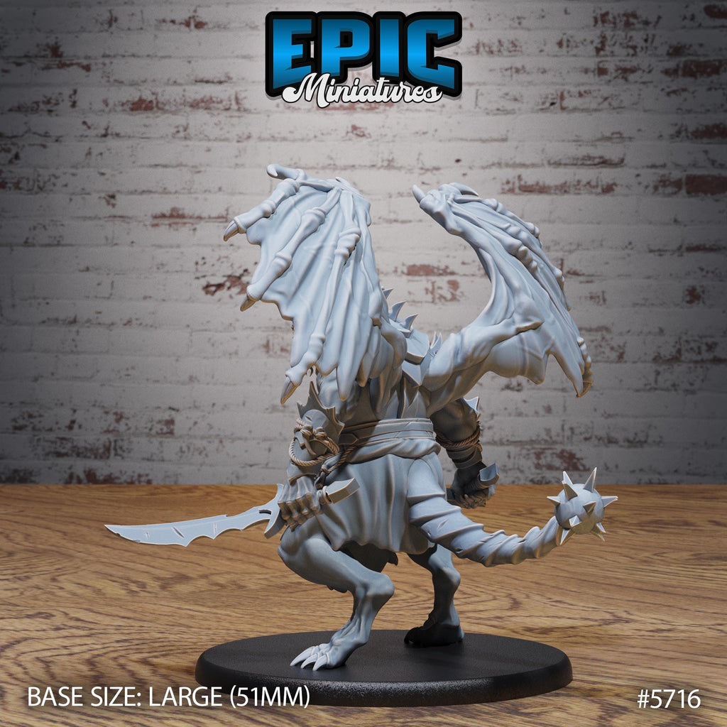 Draconian Butcher Option #5716 front DND miniature Dragon Hunt 16k resin