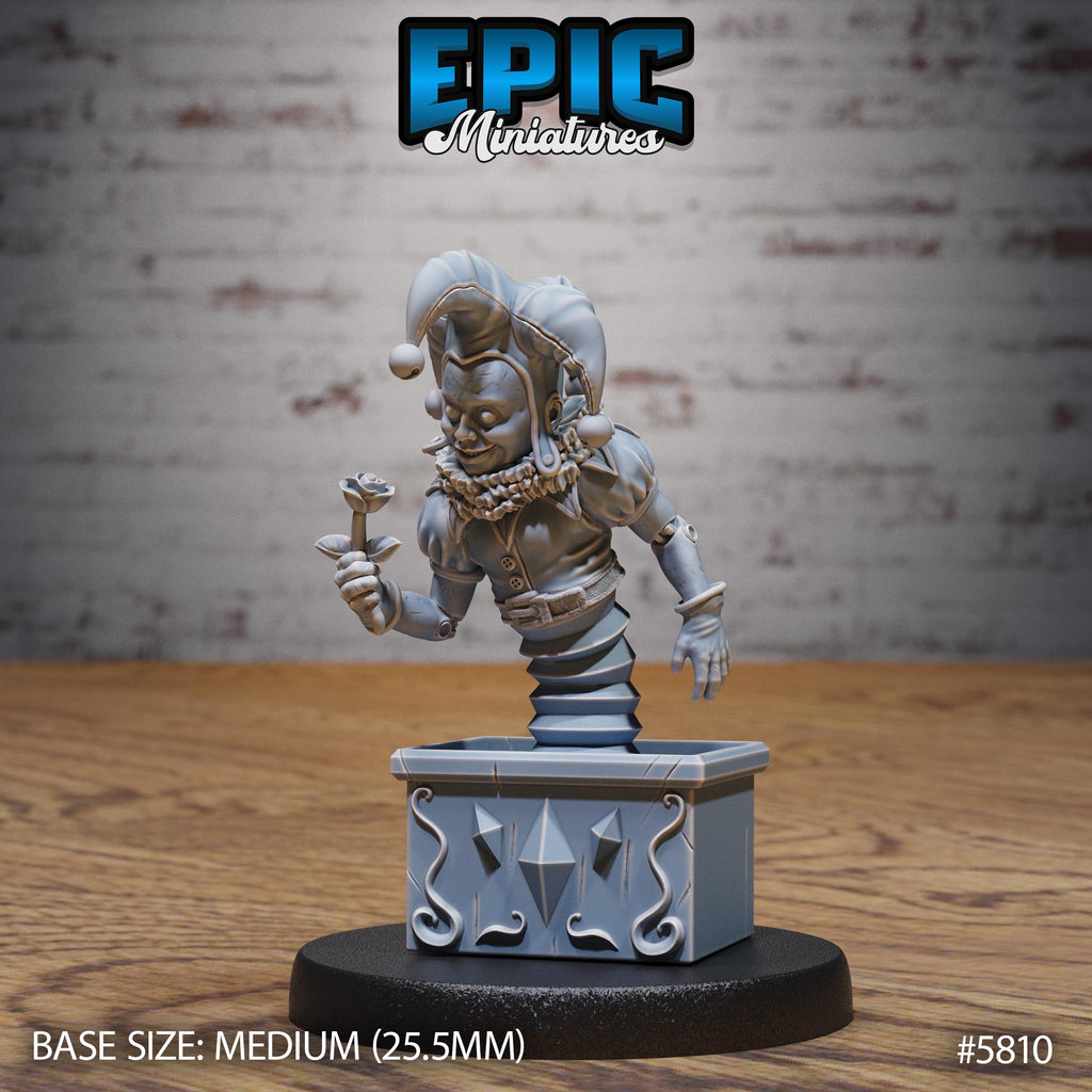 Creepy Clown Option #5810 front DND miniature Grand Carnival 16k resin