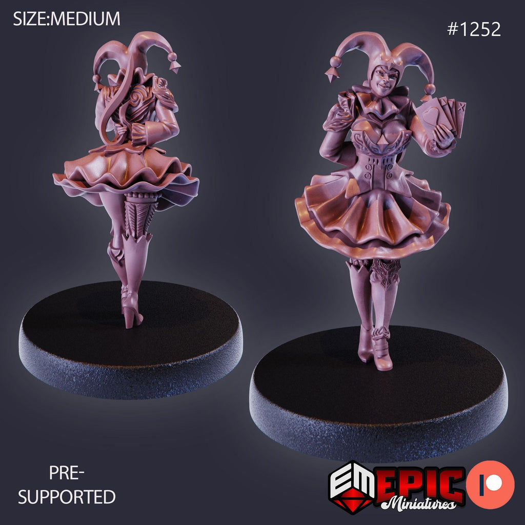 Harlequin Mad Girl Option #1252 front DND miniature Halloween Horror 16k resin