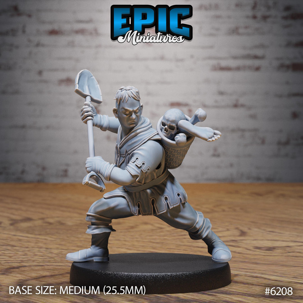 Grave Digger Option #6208 front DND miniature Undead Souls 16k resin