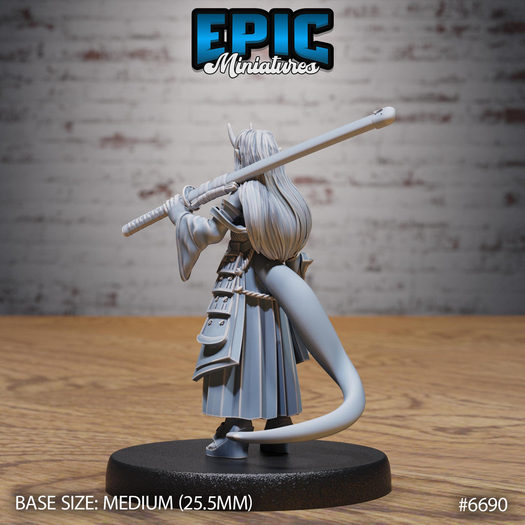 Mysterious Oni Girl Option #6690 back DND miniature Secretive East 16k resin