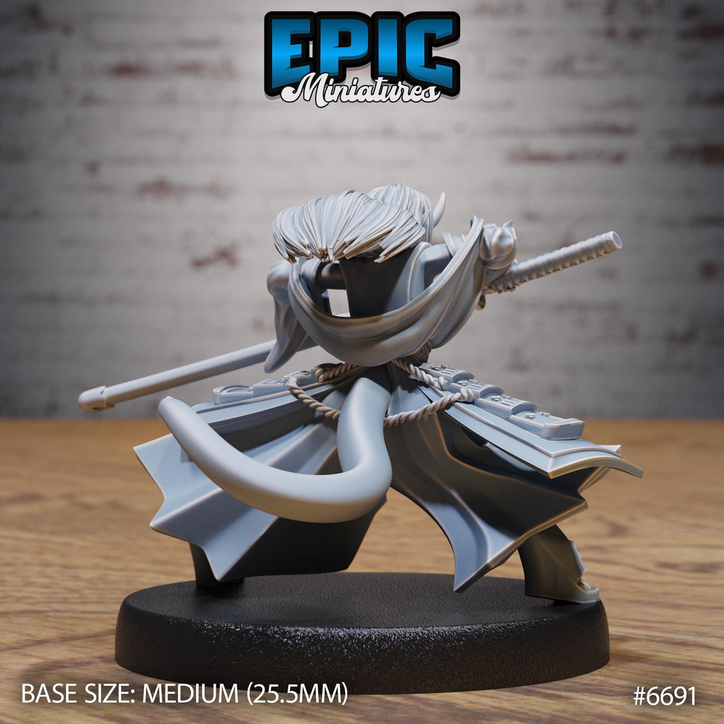 Mysterious Oni Girl Option #6691 back DND miniature Secretive East 16k resin