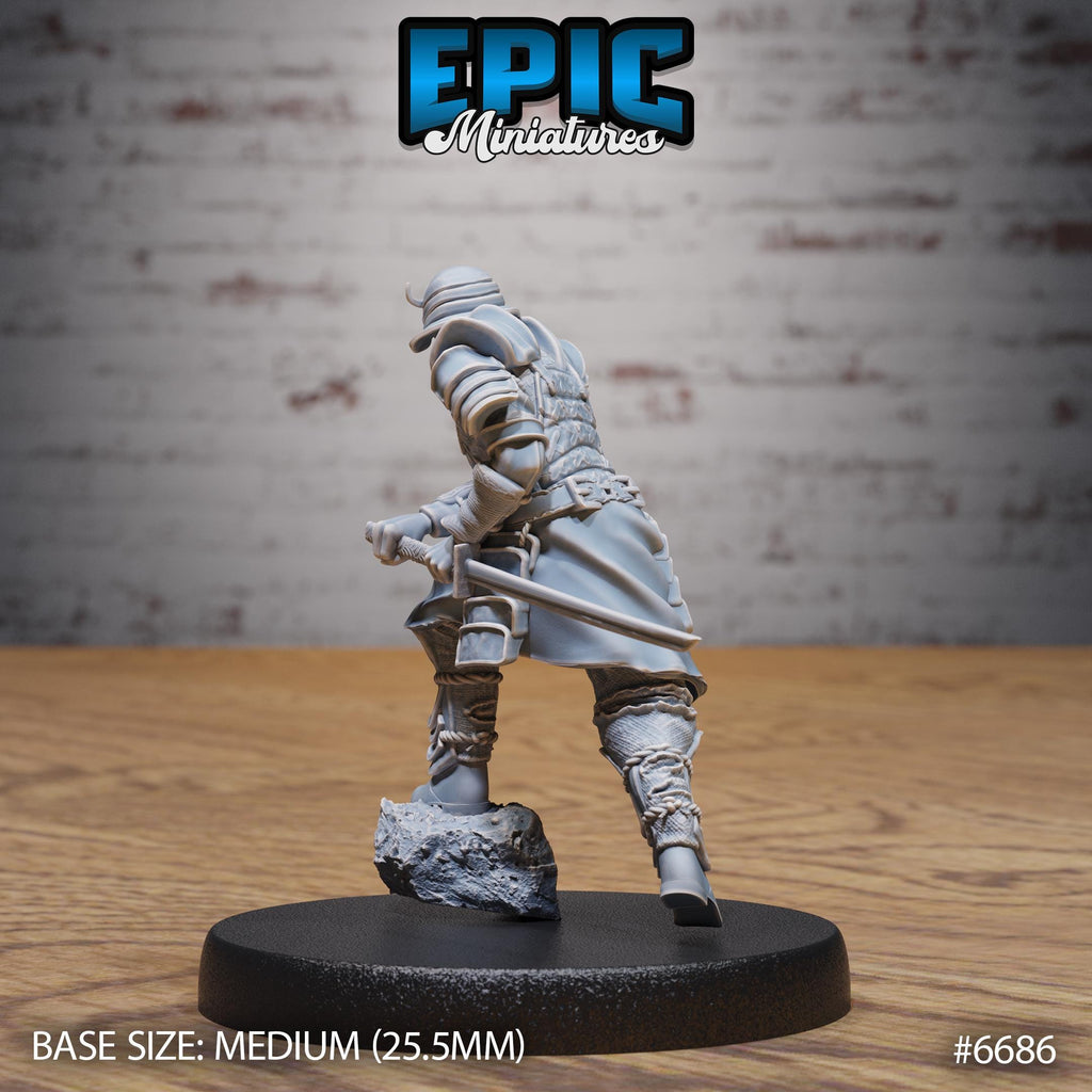 Half-Blood Samurai Option #6686 back DND miniature Secretive East 16k resin