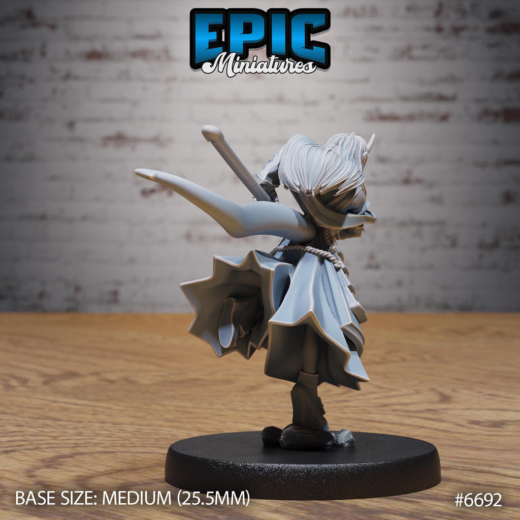 Mysterious Oni Girl Option #6692 back DND miniature Secretive East 16k resin