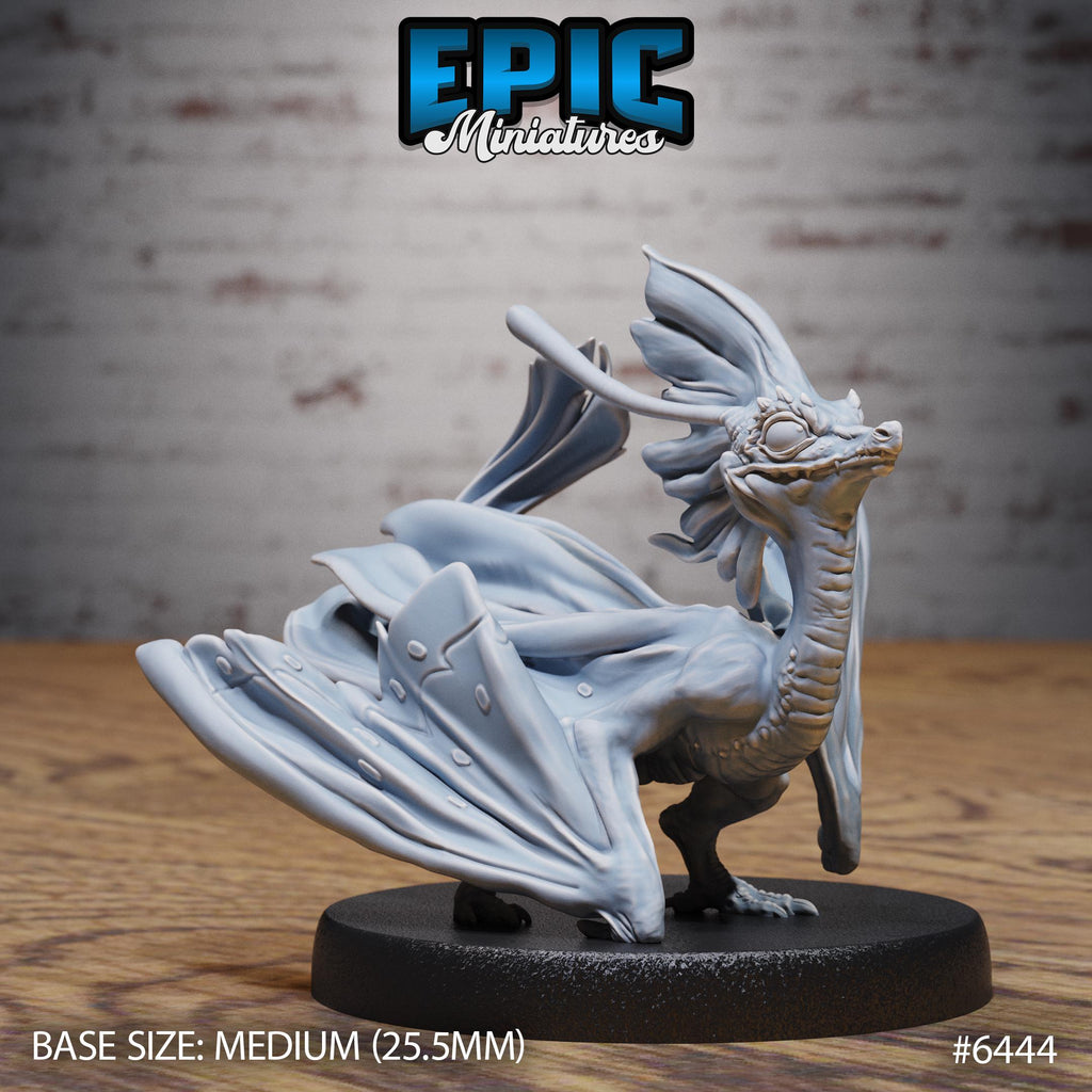 Fairy Wyvern Option #6444 front DND miniature Dragons Reborn 16k resin