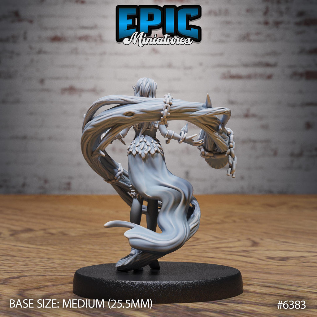Elf Druid Adventurer Option #6383 back DND miniature Forest Folk 16k resin