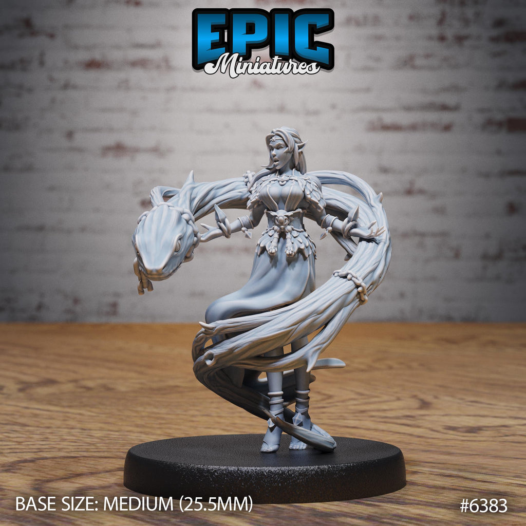 Elf Druid Adventurer Option #6383 front DND miniature Forest Folk 16k resin