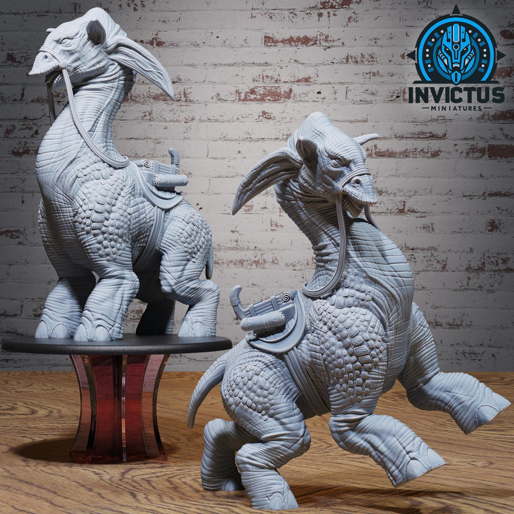 Sandtreader Beast Set of 2 DND miniatures group photo Starforged Family