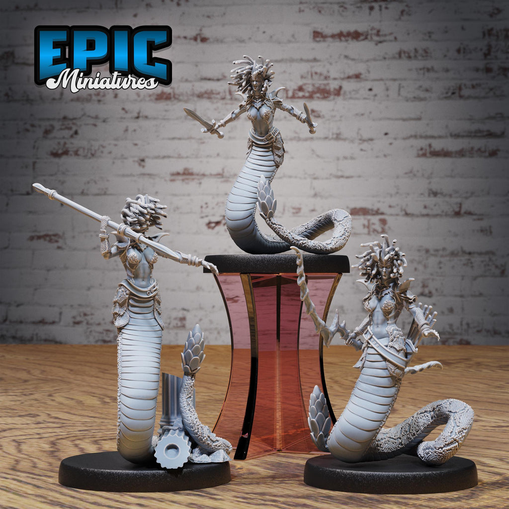 Gorgon Sisters Medusa Set of 3 DND miniatures group photo Insectoid Jungle