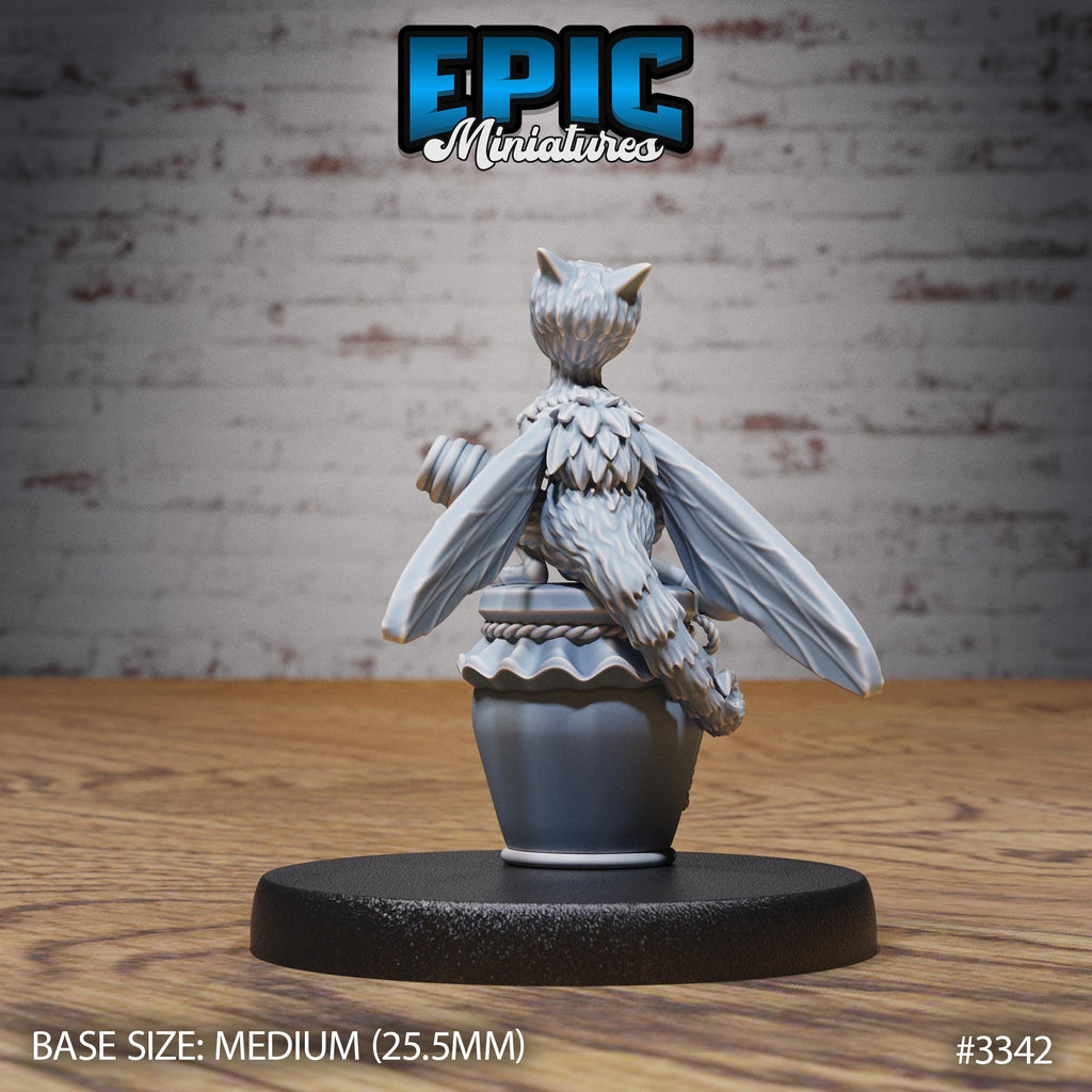 Beegon Wyrmling Option #3342 back DND miniature Insectoid Jungle 16k resin