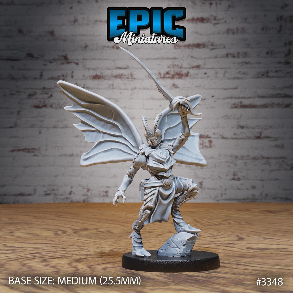 Moth Folk Warrior Option #3348 front DND miniature Insectoid Jungle 16k resin