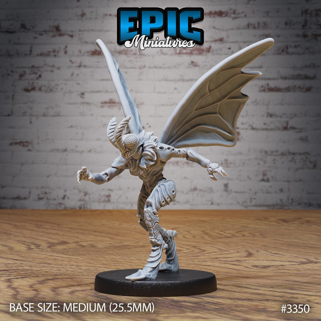Moth Folk Warrior Option #3350 front DND miniature Insectoid Jungle 16k resin