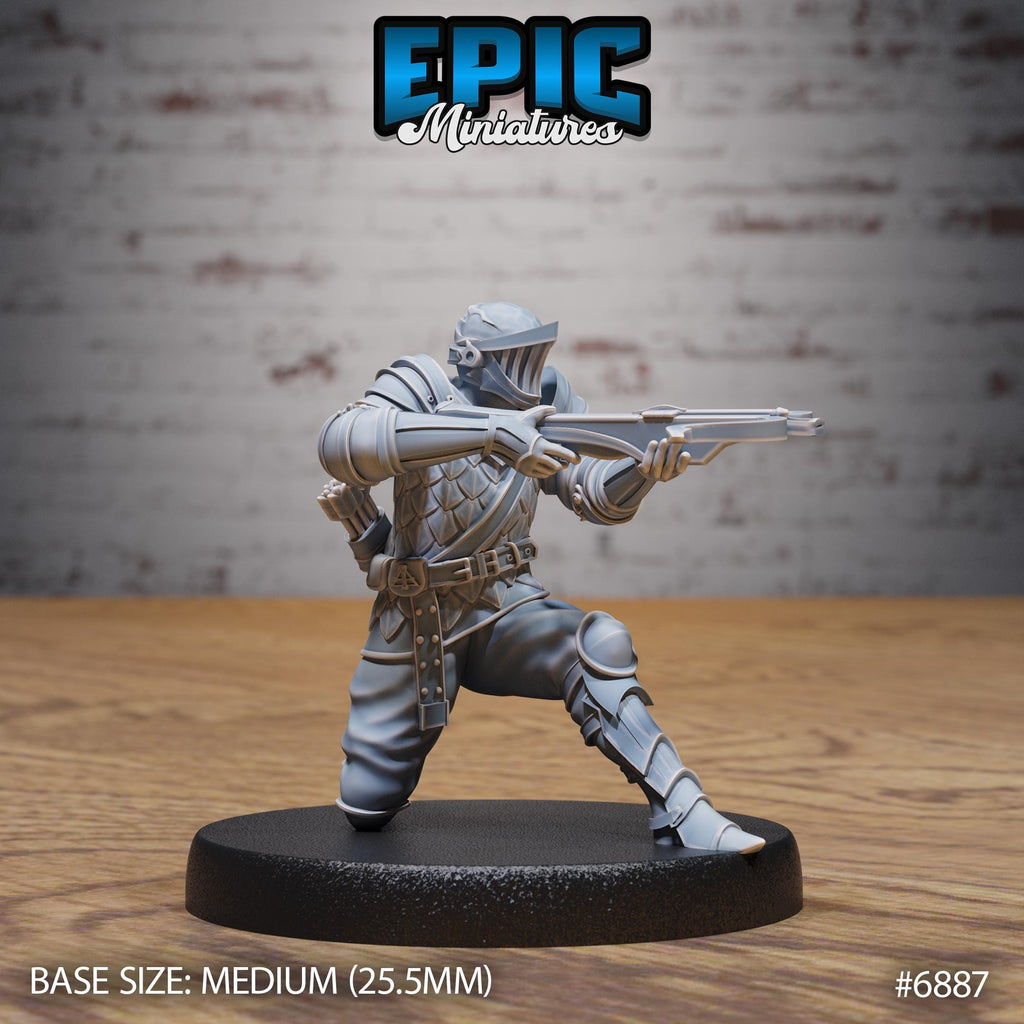 Crossbow Guard Option #6887 front DND miniature Knights Honor 16k resin