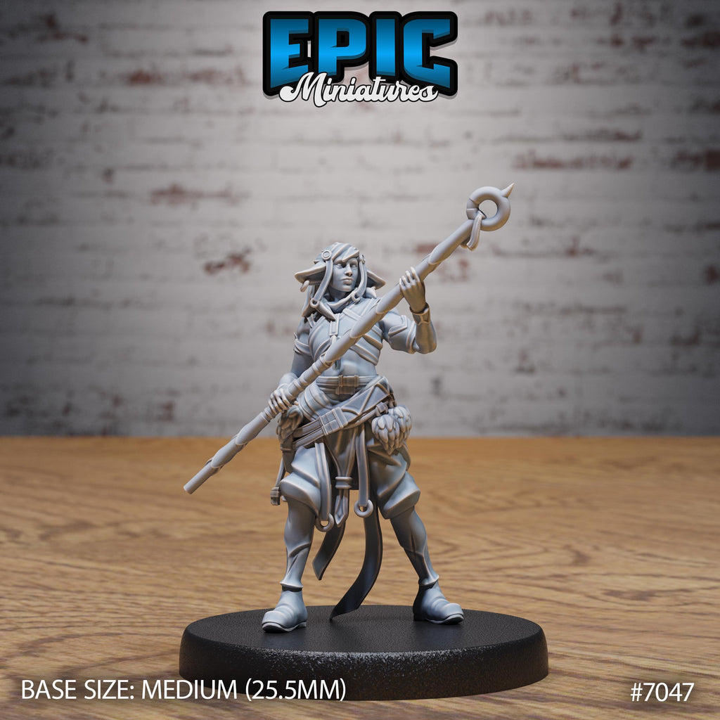 Furbolg Druid Option #7047 back DND miniature Giants & Dwarfs 16k resin