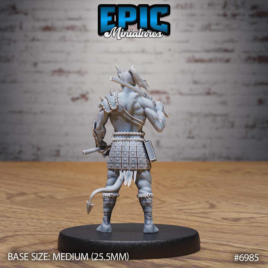 Tiefling Barbarian Option #6985 back DND miniature Infernal Heritage 16k resin